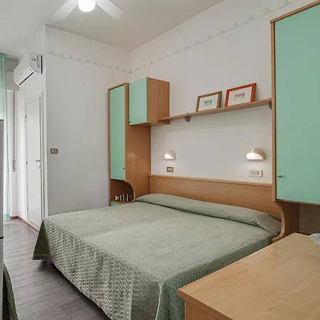 Hotel Gaia 2*